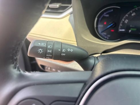 Used 2020 Toyota RAV4 Limited w/ Limited Grade Weather Package AWD/4WD image 36