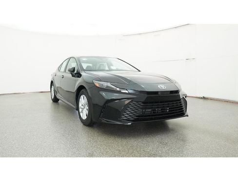 New 2026 Toyota Camry LE image 30