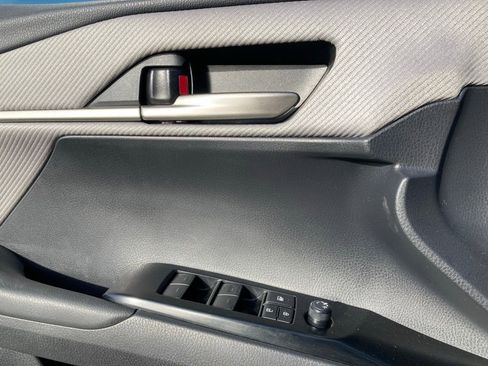 Certified 2025 Toyota Camry SE image 12