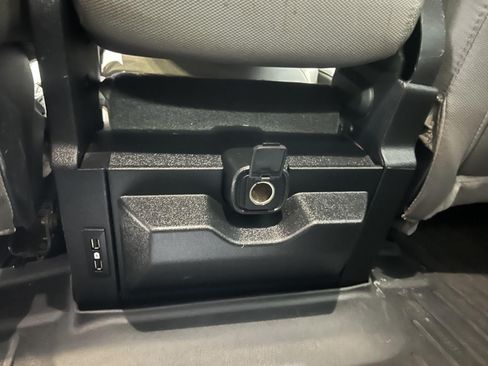 Used 2018 Ford F150 XLT w/ Equipment Group 301A Mid RWD image 25