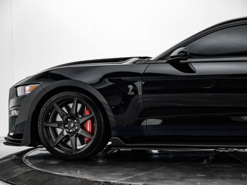 Used 2020 Ford Mustang Shelby GT500 w/ Carbon Fiber Track Pack image 6