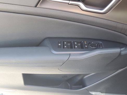 New 2026 Kia Sportage AWD Hybrid image 17