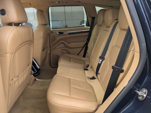 Used 2013 Porsche Cayenne Diesel image 18