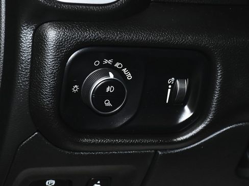 Used 2023 RAM 1500 Big Horn image 17