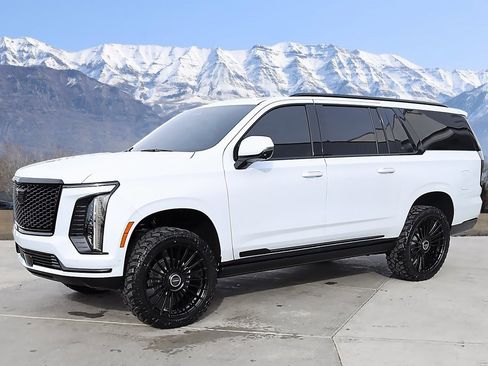 Used 2026 Cadillac Escalade ESV Sport w/ Touring Package image 2