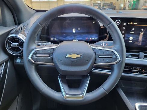 Used 2025 Chevrolet Equinox LT image 14