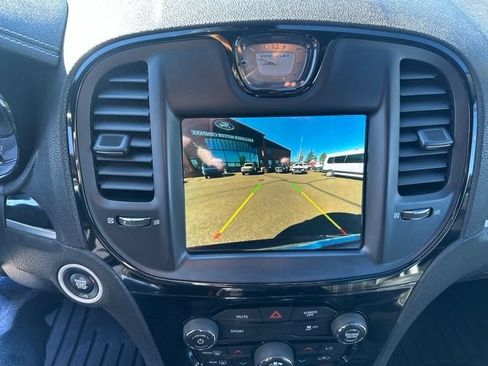 Used 2019 Chrysler 300 S AWD/4WD image 23