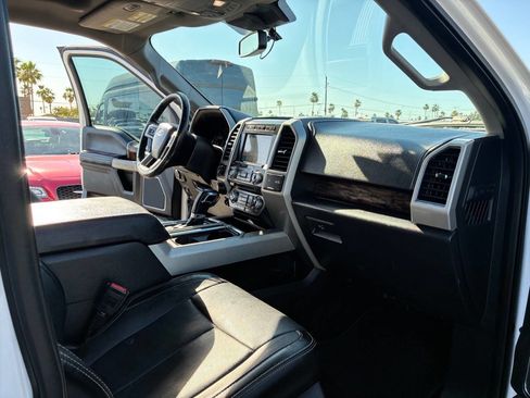 Used 2018 Ford F150 Lariat w/ Equipment Group 502A Luxury RWD image 26