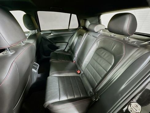 Used 2018 Volkswagen GTI SE w/ SE Leather Package image 25