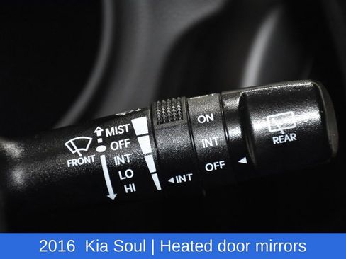 Used 2016 Kia Soul + image 12