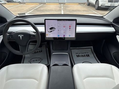 Used 2021 Tesla Model 3 Long Range image 13