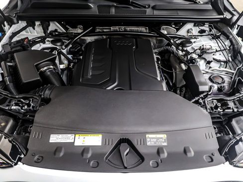 New 2025 Audi Q5 Premium Plus image 11