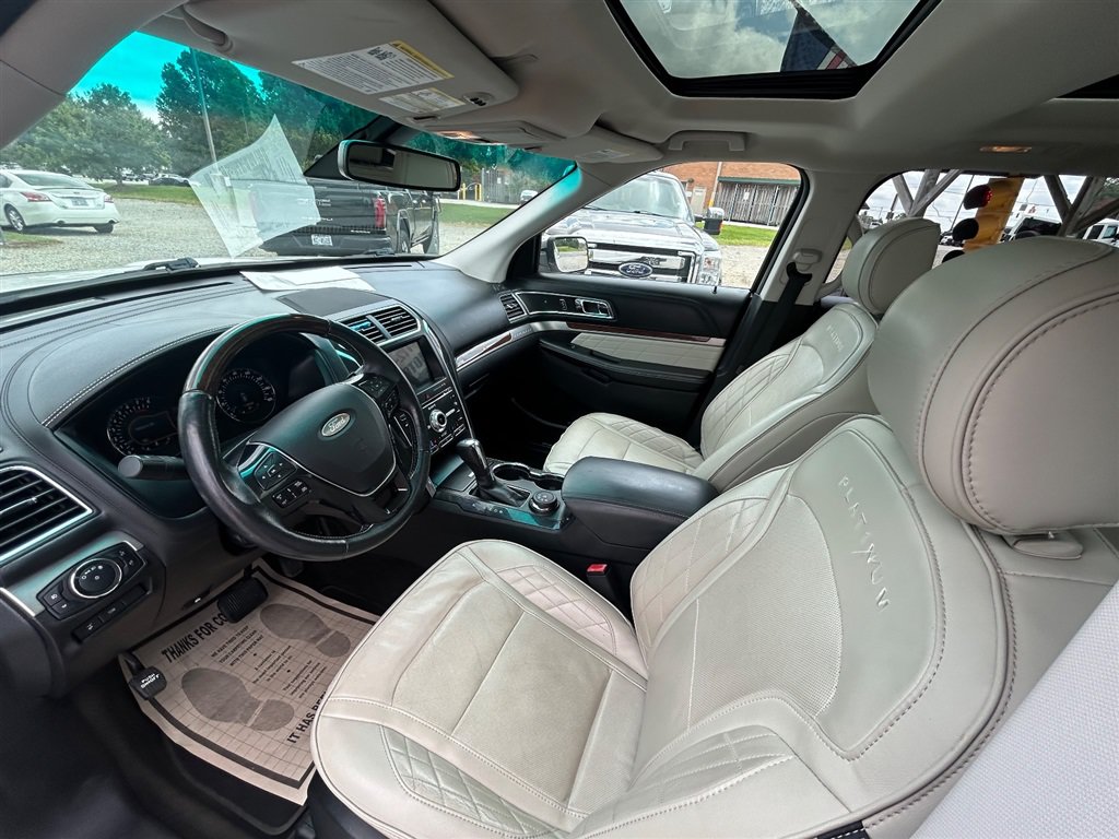 Used 2017 Ford Explorer Platinum AWD/4WD image 13