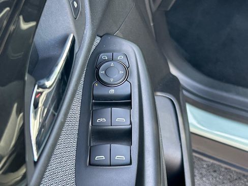 Used 2025 Chevrolet TrailBlazer LT AWD/4WD image 18