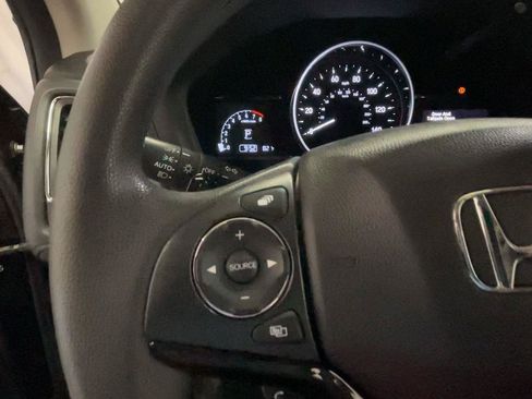 Used 2022 Honda HR-V EX image 33