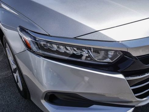 Used 2022 Honda Accord LX image 3