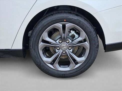 New 2026 Honda Accord EX-L image 10