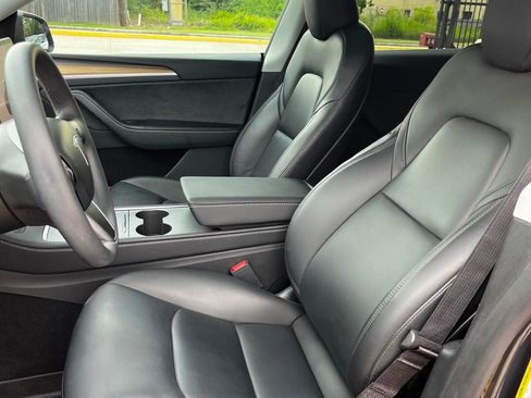 Used 2024 Tesla Model Y Long Range AWD/4WD image 14