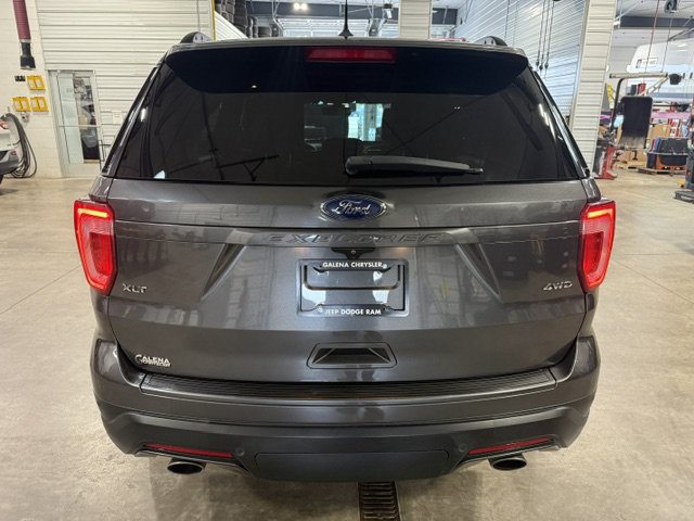 Used 2018 Ford Explorer XLT w/ XLT Appearance Package AWD/4WD image 23