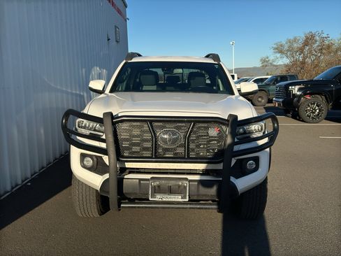 Certified 2023 Toyota Tacoma TRD Off-Road w/ Black Out Package (TMS) image 2