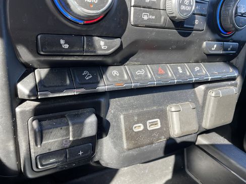 Used 2019 Chevrolet Silverado 1500 RST image 26