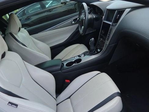 Used 2022 INFINITI Q60 3.0t Luxe w/ Essential Package RWD image 21