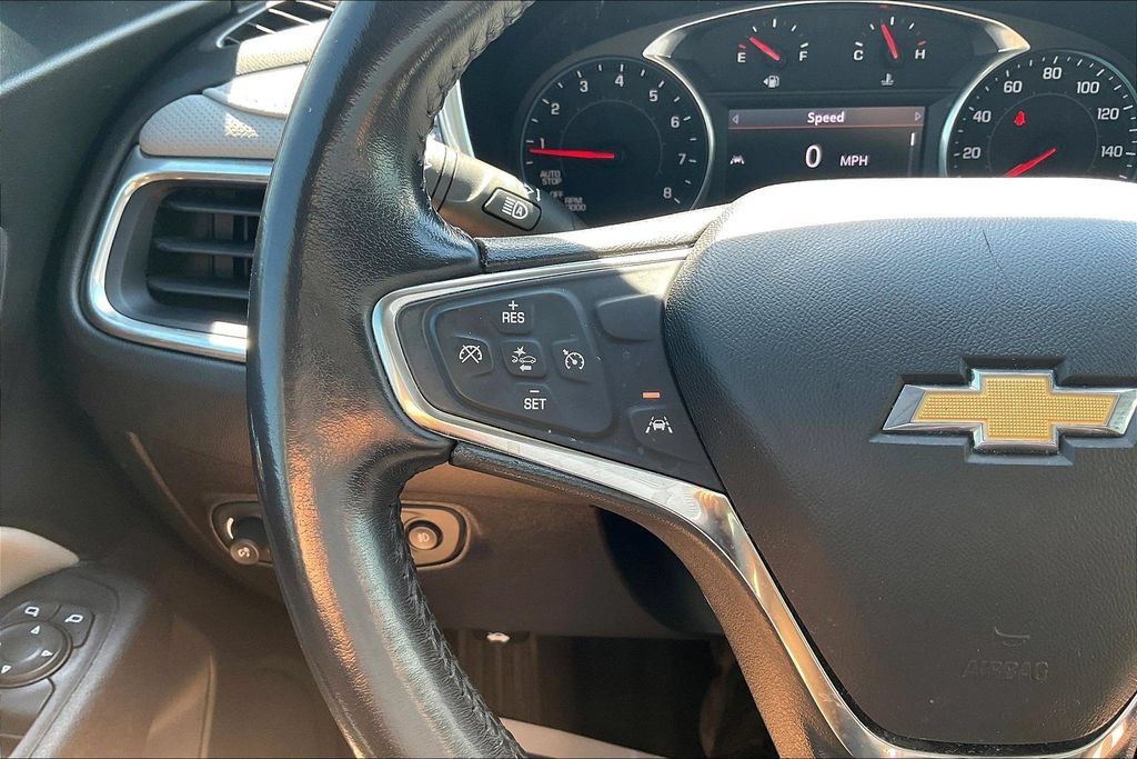 Used 2020 Chevrolet Equinox Premier FWD image 11