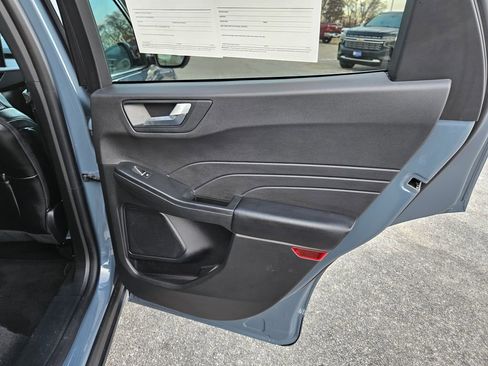 Used 2024 Ford Escape Platinum image 31