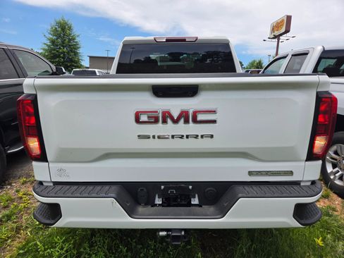 Used 2024 GMC Sierra 1500 Elevation AWD/4WD image 8