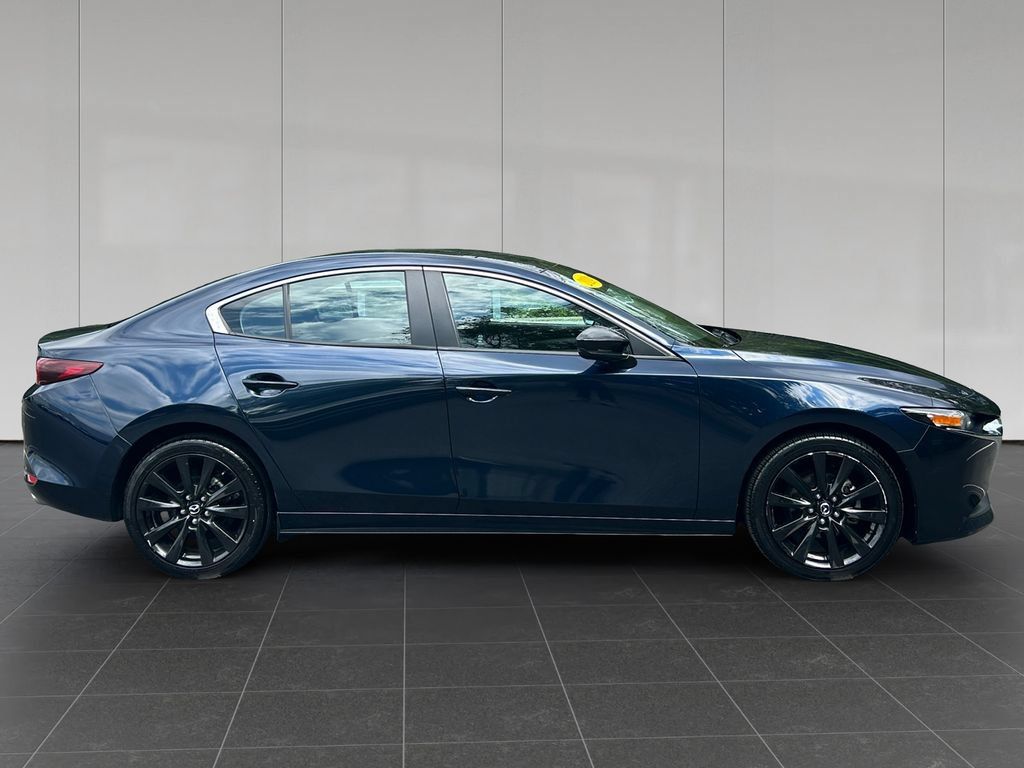 Used 2024 MAZDA MAZDA3 s FWD image 6