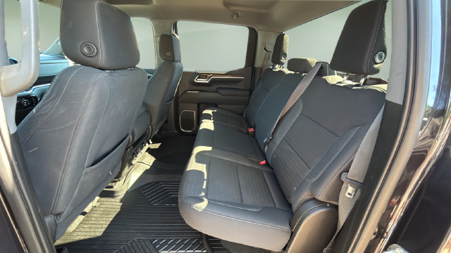 Used 2022 Chevrolet Silverado 1500 RST AWD/4WD image 22