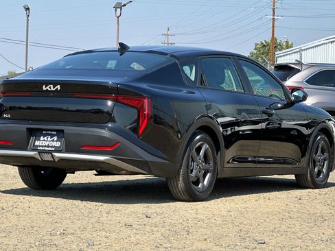 Used 2025 Kia K4 FWD image 4