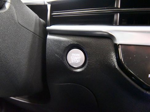 Certified 2025 Kia Sorento SX image 26