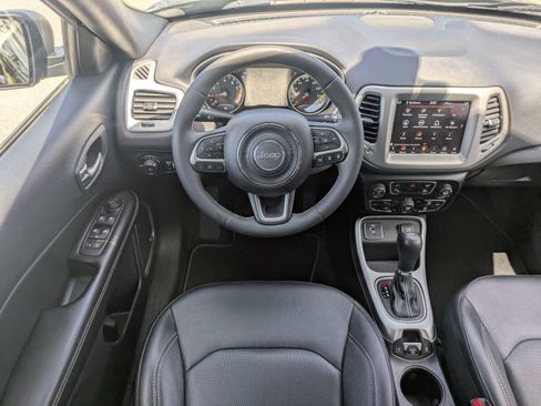 Used 2021 Jeep Compass Latitude w/ Sun and Sound Group FWD image 40