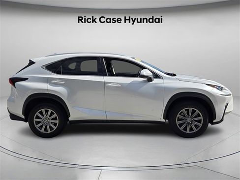 Used 2019 Lexus NX 300 FWD image 4