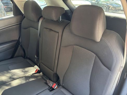 Used 2025 Kia Sportage LX FWD image 35