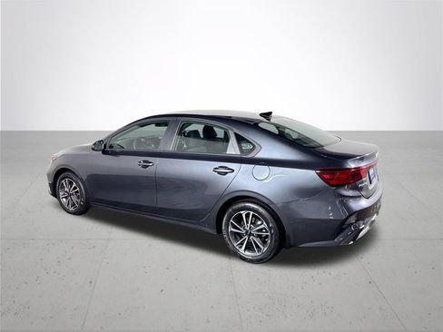 Certified 2023 Kia Forte LXS FWD image 9