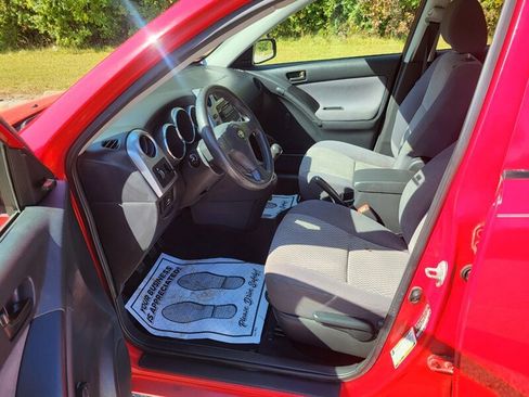 Used 2006 Toyota Matrix XR image 14