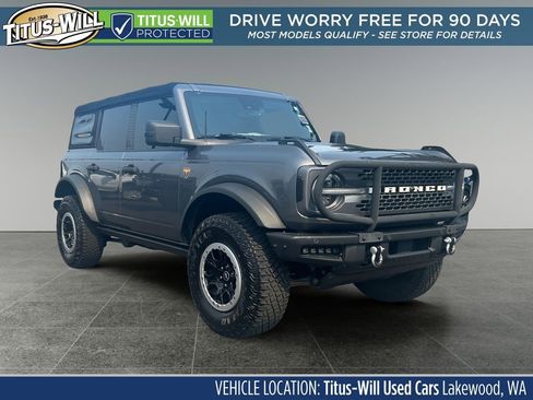 Used 2021 Ford Bronco Badlands image 1