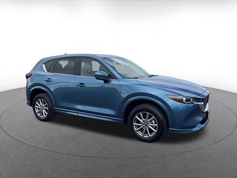 Used 2024 MAZDA CX-5 AWD 2.5 S w/ Select Package image 2
