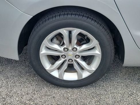 Used 2019 Chevrolet Cruze LT FWD image 6