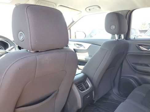 Certified 2022 Chevrolet Blazer LT w/ LPO, Floor Liner Package FWD image 31