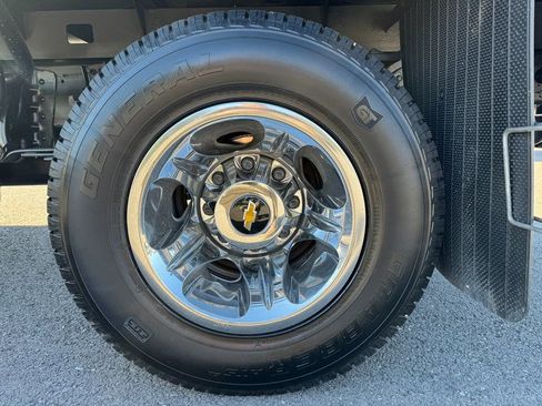 Used 2021 Chevrolet Silverado 3500 LT AWD/4WD image 12