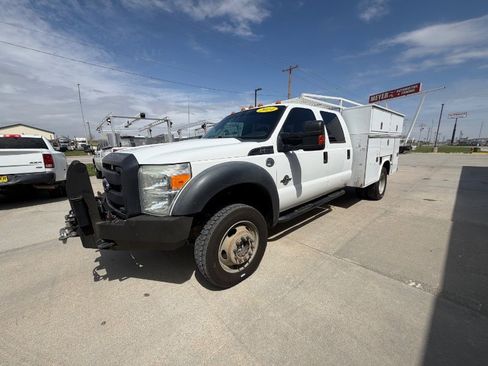 Used 2014 Ford F550 4x4 Crew Cab Super Duty image 4