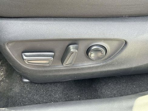 Used 2025 Toyota RAV4 XLE image 21