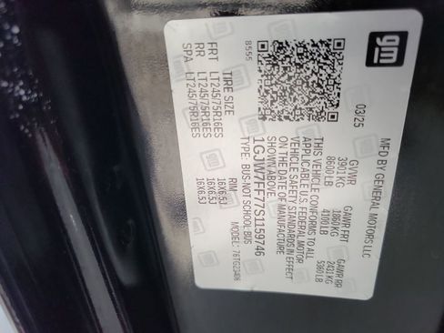 Certified 2025 GMC Savana 2500 LT w/ LT Preferred Equipment Group RWD image 20