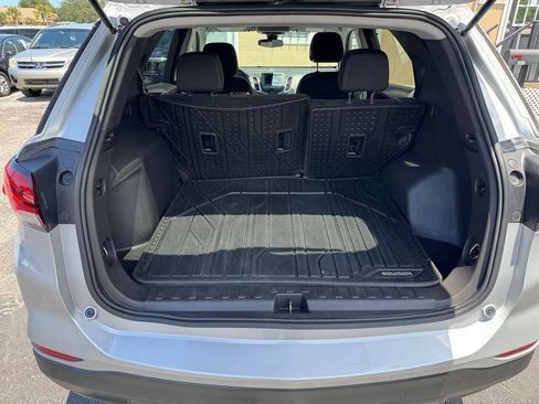 Used 2022 Chevrolet Equinox LS w/ LS Convenience Package AWD/4WD image 10