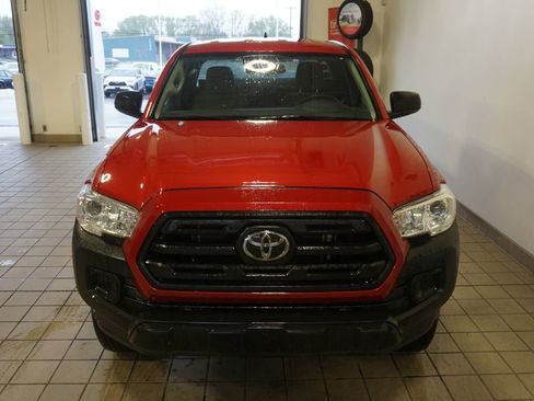 Used 2019 Toyota Tacoma SR AWD/4WD image 10