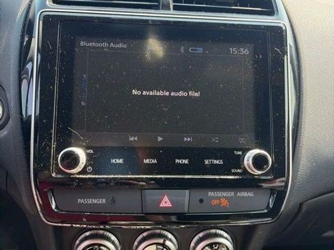 Used 2021 Mitsubishi Outlander Sport SE FWD image 9
