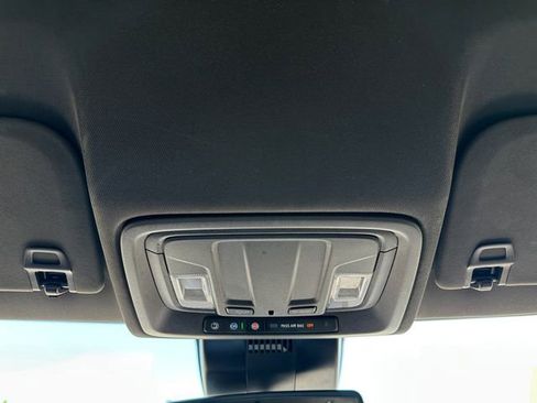 Used 2024 GMC Sierra 1500 SLT image 27